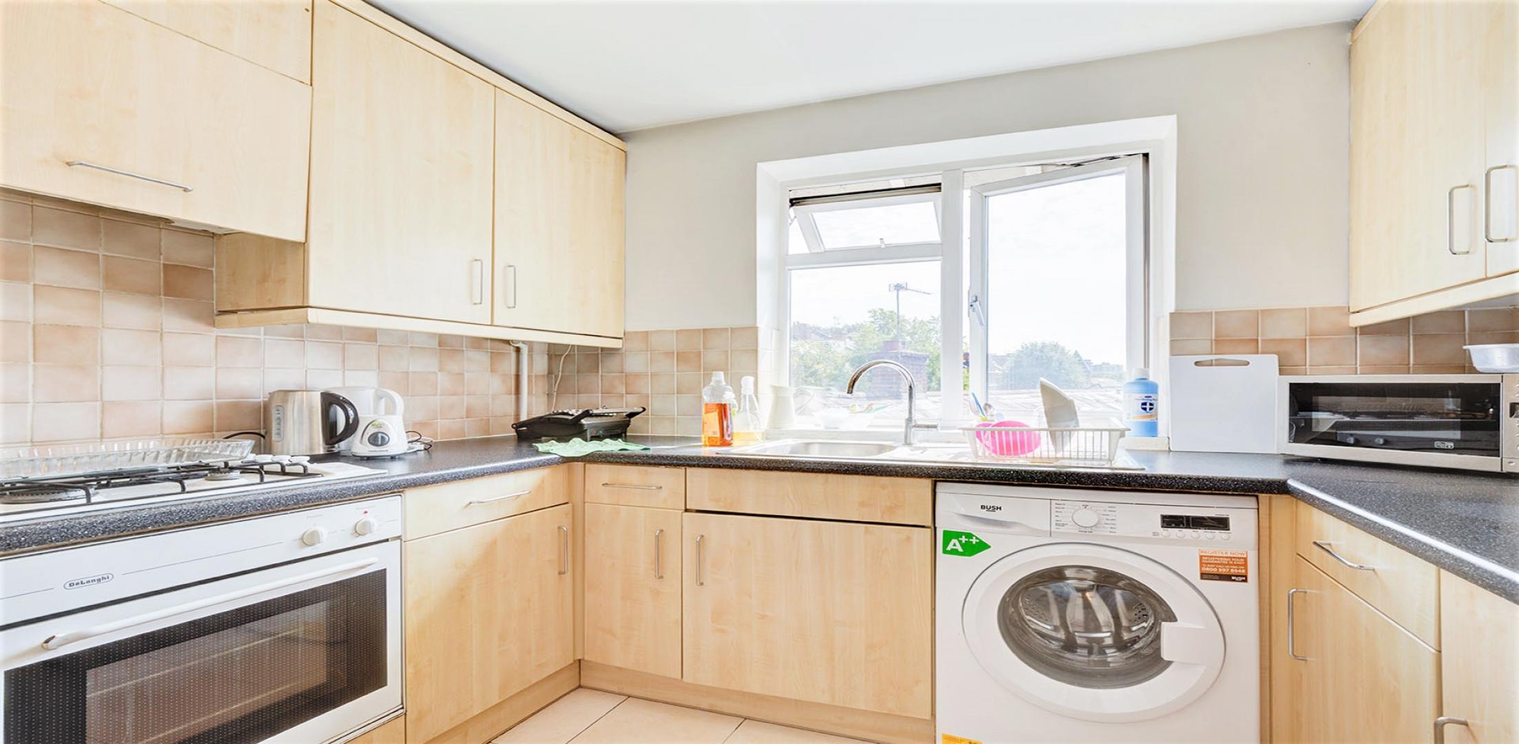 Stunning Sharers Apartment Greencroft Gardens, West Hampstead